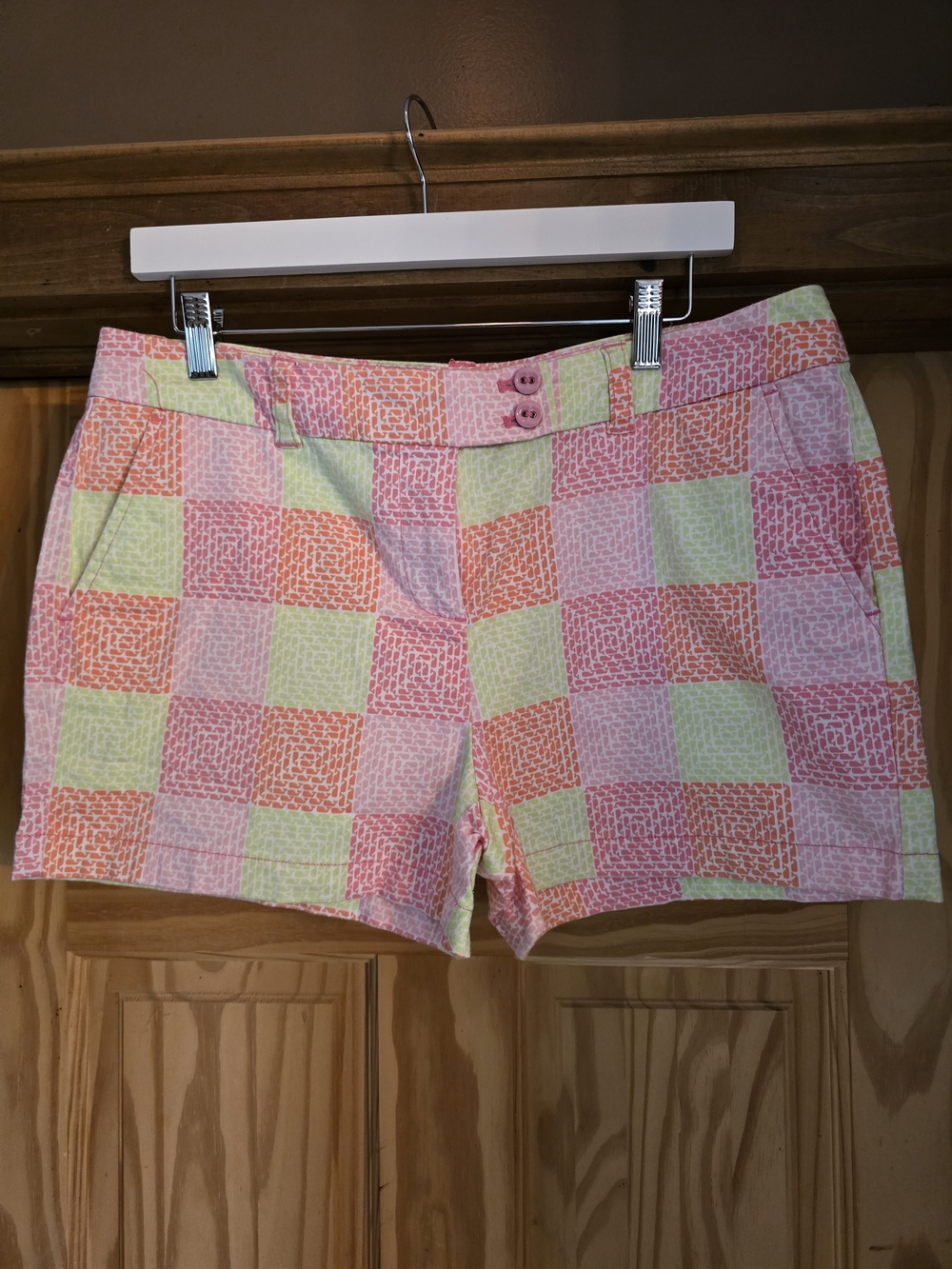 Vineyard Vines Pastel Checkerboard  Shorts in Pink, Orange & Green Size 10